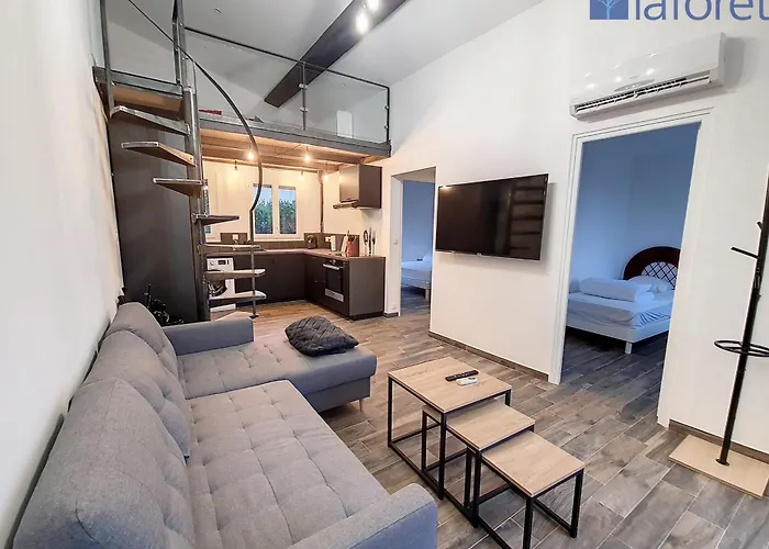 Haut De Villa Vue Mer 3 Pieces Climatise & Wifi 4 A 6 Personnes