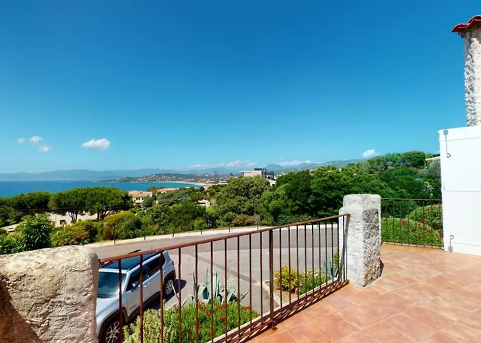 Haut De Villa Vue Mer 3 Pieces Climatise & Wifi 4 A 6 Personnes
